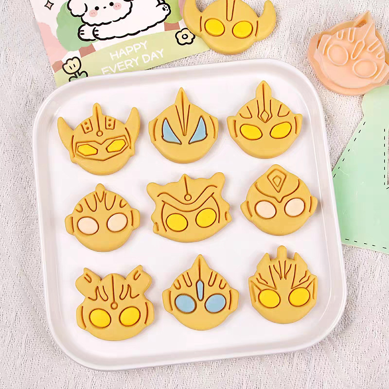 Kitchen For Baking - Hot Anime Ultramans Series Cookie Mold