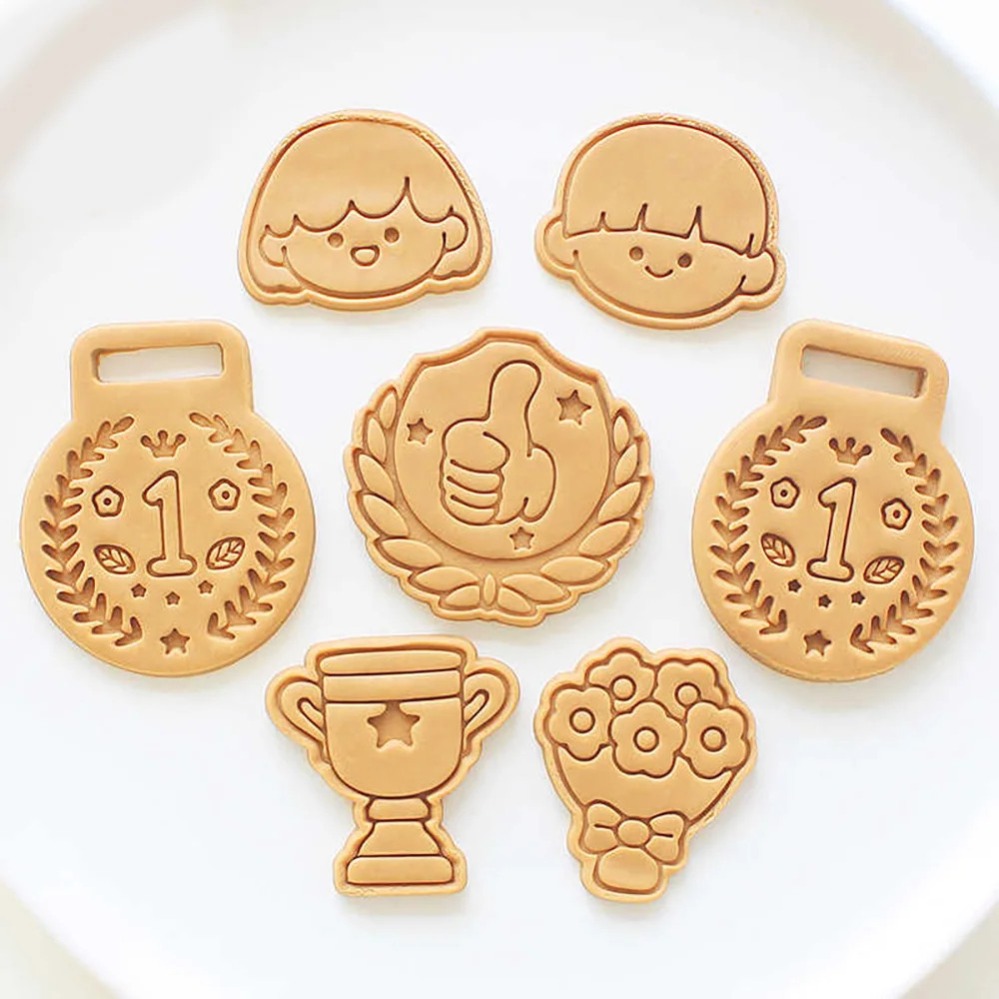 Medals Trophies Cookie Cutters - Kitchen Baking Products recension och pris